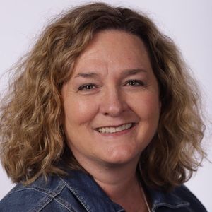 Meet your Posher, Leeann